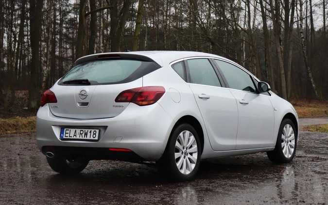 Opel Astra cena 24999 przebieg: 179000, rok produkcji 2010 z Tarnogród małe 436